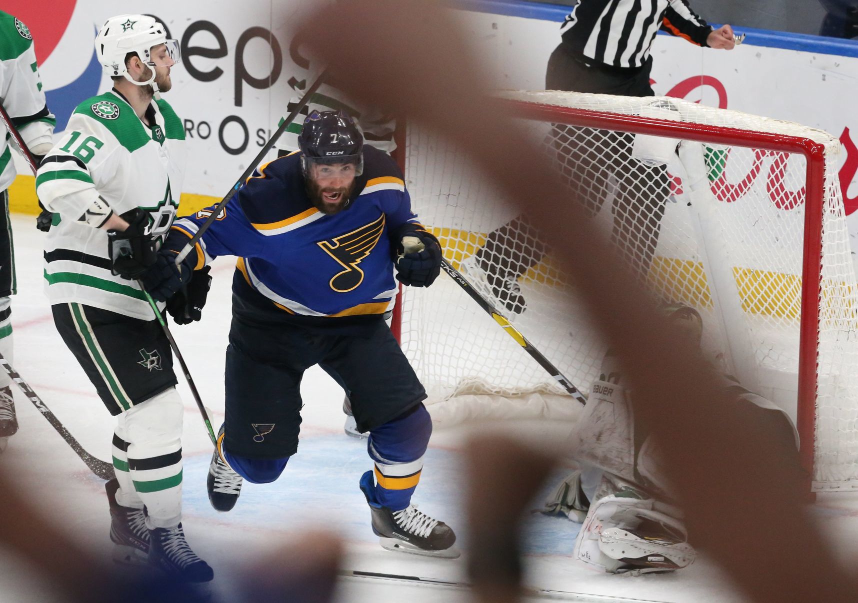 Blues and Stars go for broke in final playoff game 7